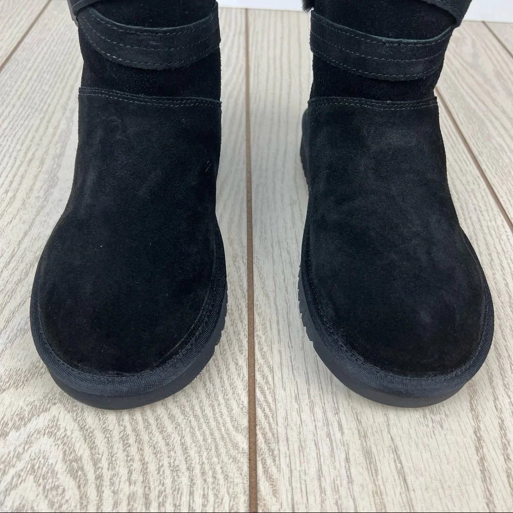 Koolaburra By UGG Women's Delene Wrap Buckle Strap Booties US6 Black Suede $100